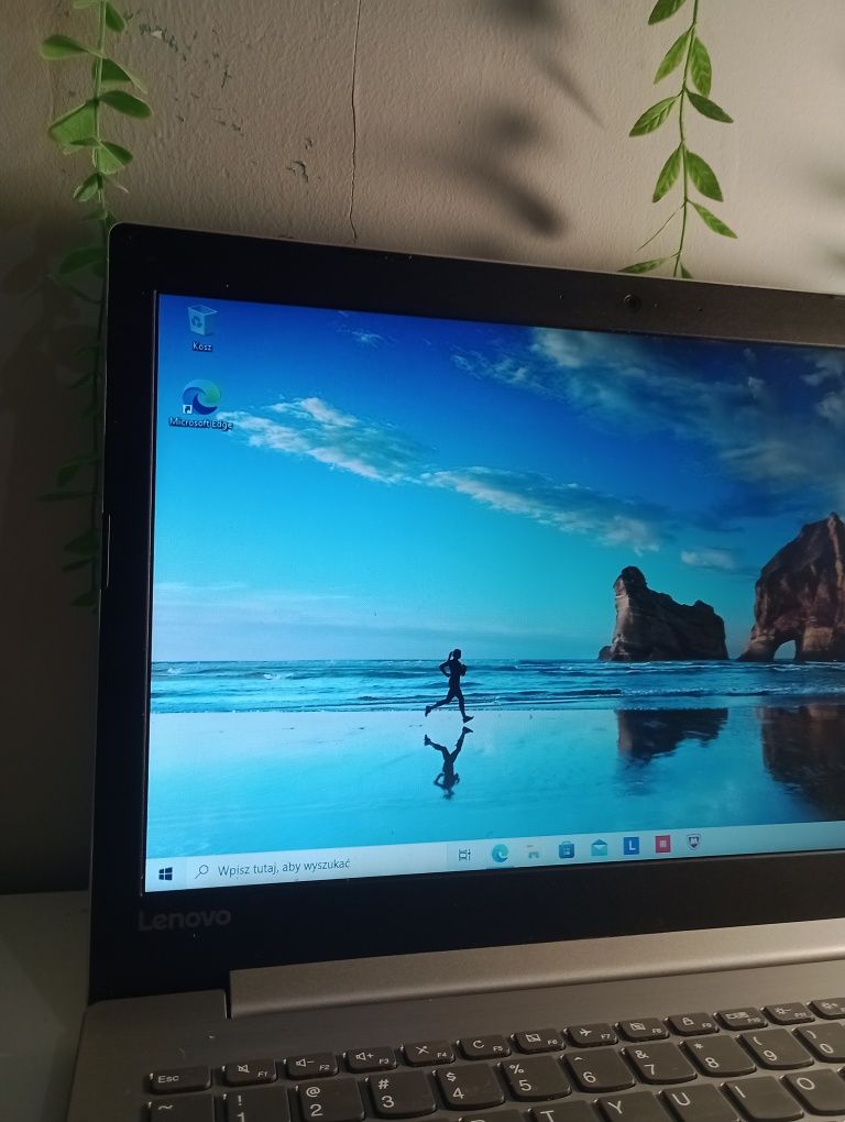 Laptop Lenovo w bdb stanie