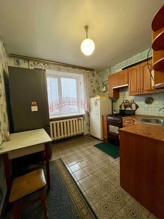 Оренда 2-х кімнатної  квартири перехрестя в. Шевченка-Кривалівська.