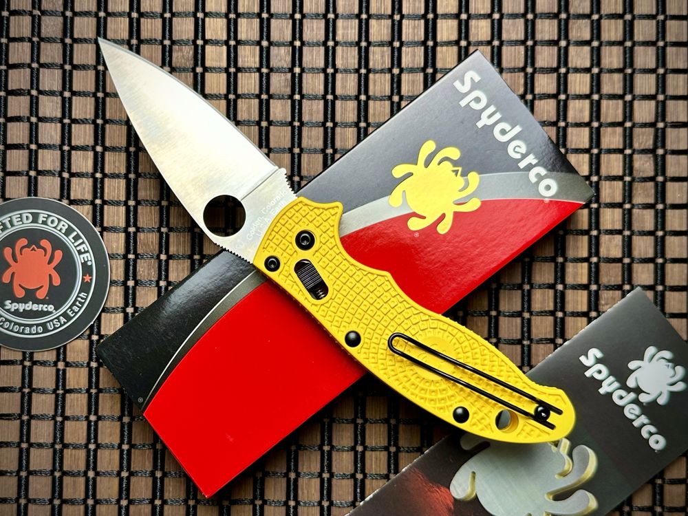 Нож Spyderco Manix 2 Lightweight Salt Yellow MagnaCut