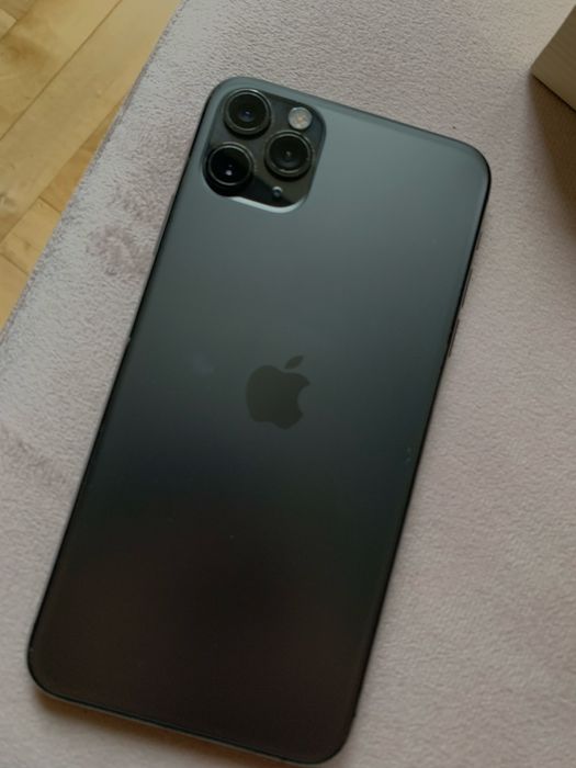 Iphone 11 PRO MAX 64GB z etui apple