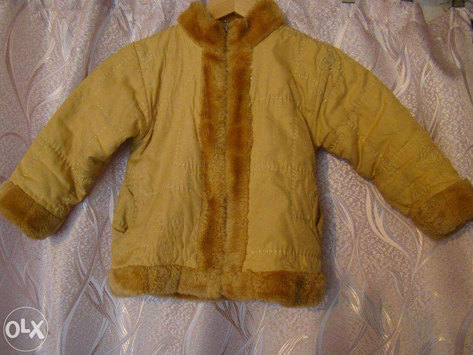 Курточка демисезонная для девочки 3-4 года