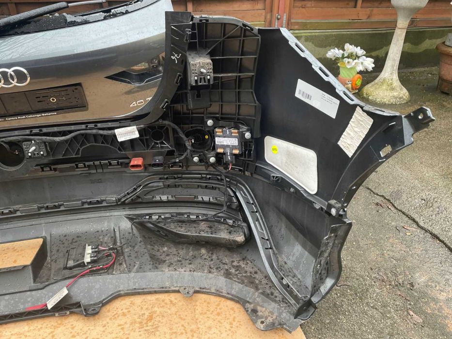 Audi Q3 разборка бампер запчасти ауди Q3 рестайл дорестайл sline