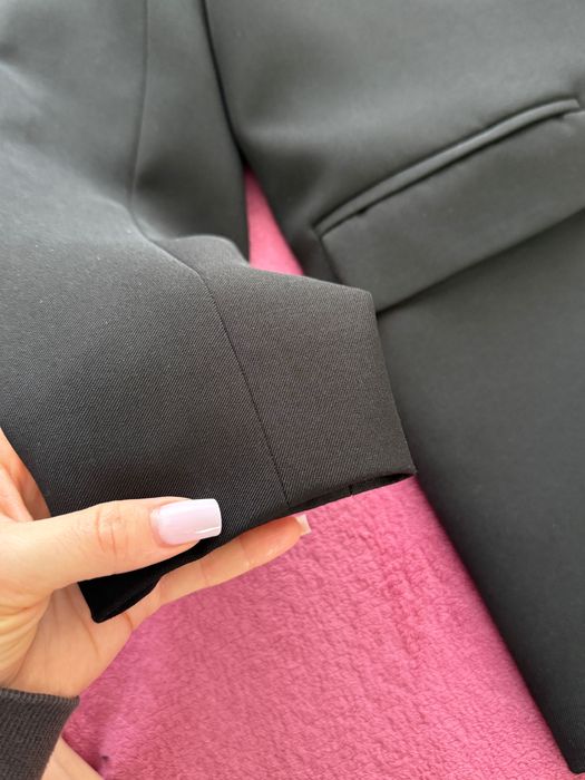 Жекет жіночий в ідеальному стані