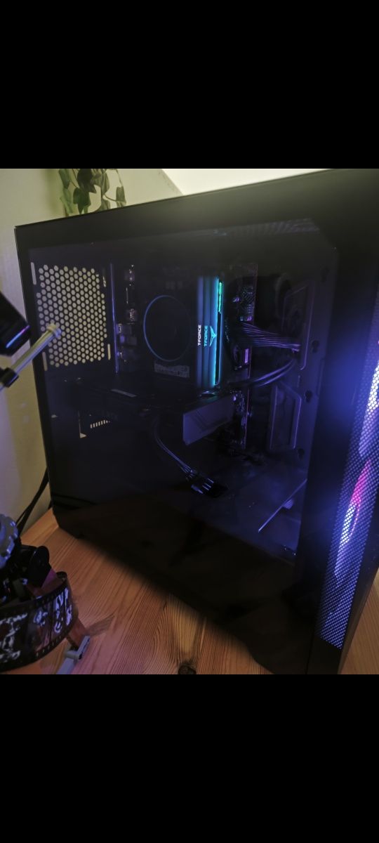 Pc gaming i5 12400f/rtx 4060 ti 16gb/1 tb ssd NVMe/32 ram
