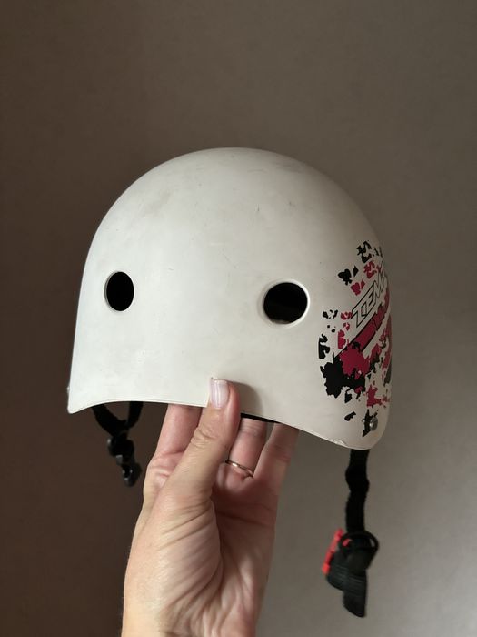 Шолом Tempish, шлем