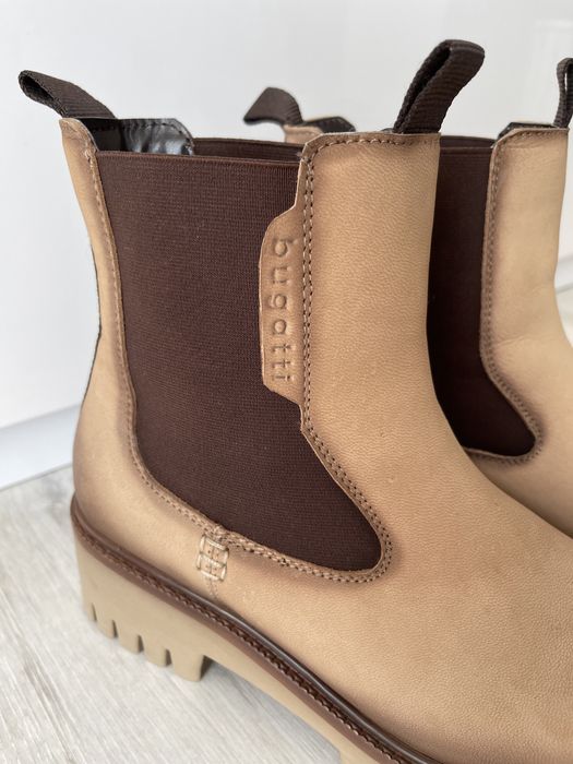 Жіночі чоботи bugatti