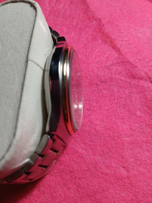 Relógio oriente automático