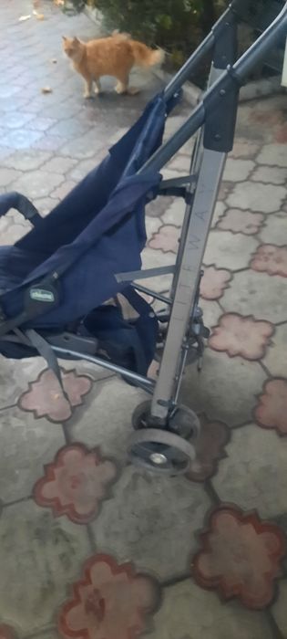 Продаю детскую  пргулочную коляску