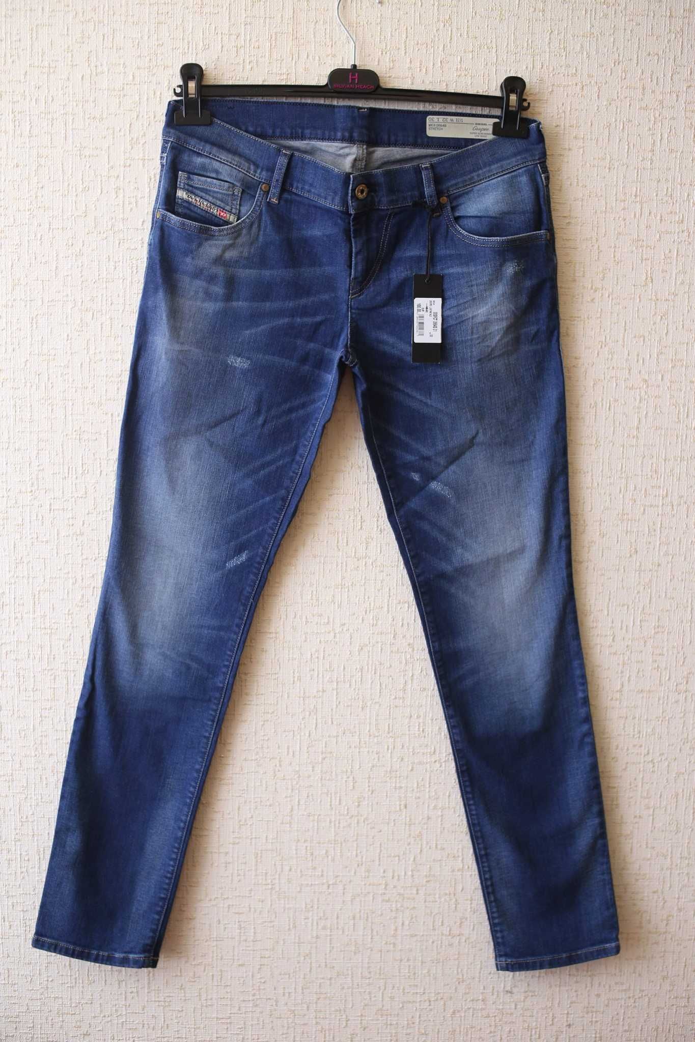 Женские джинсы DIESEL, синего цвета (GRUPEE 0664S)