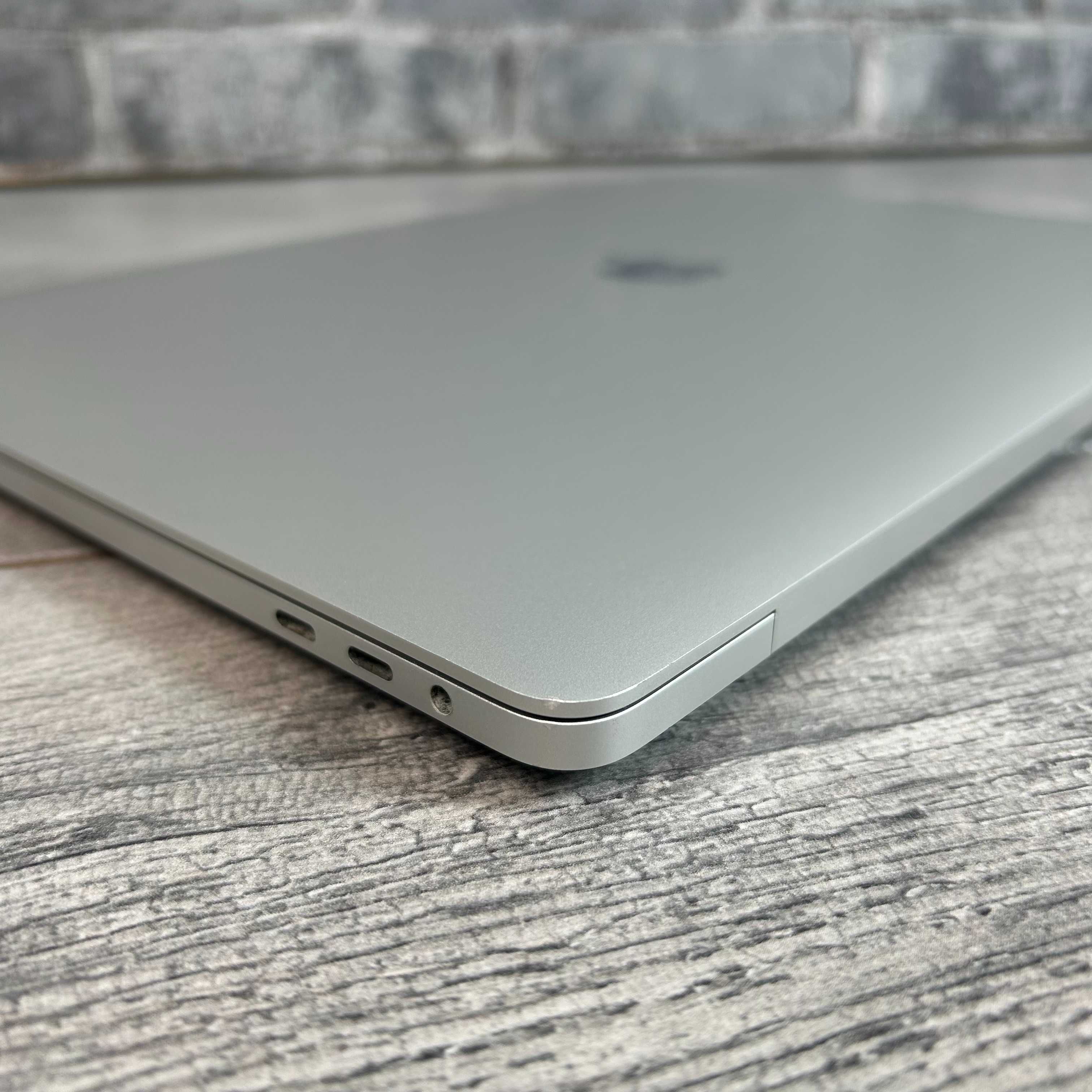 Ноубук Apple MacBook Pro 16 2019 i7/16Gb/512Gb/PRO 5300M 4Gb