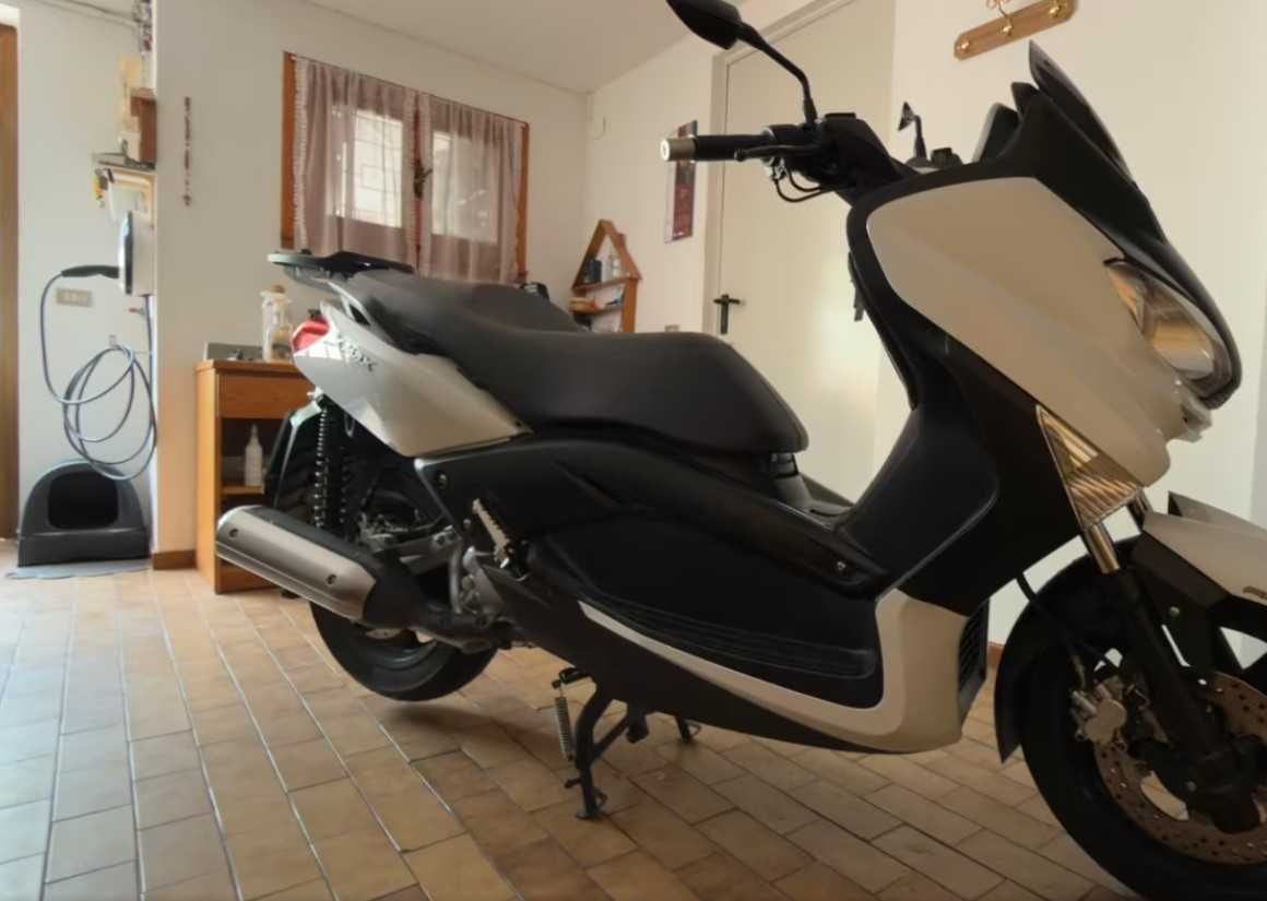 Yamaha x-max 250, 2012