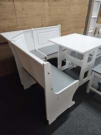Biały narożnik kuchenny ławeczki stolik i dwa krzesła