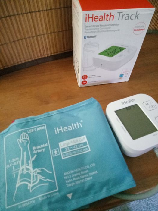 ciśnieniomierz naramienny iHealth Track