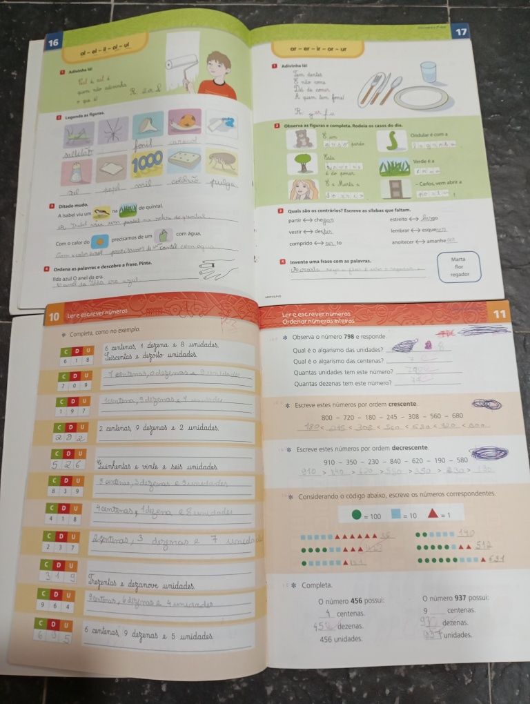 Livros escolares