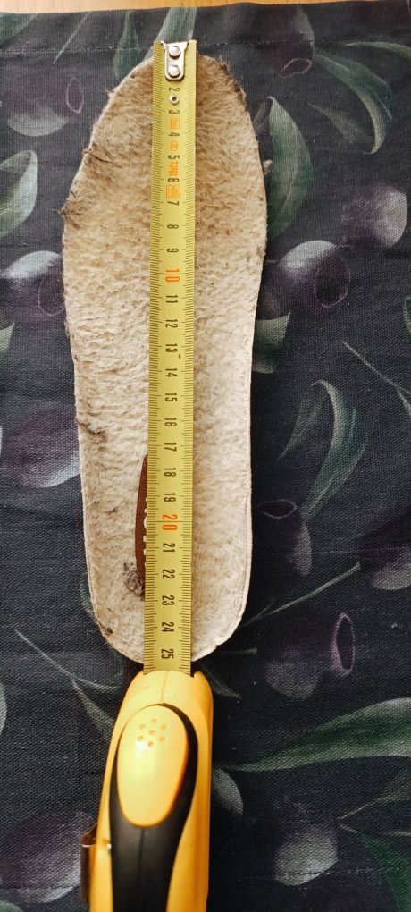 Buty robocze twardy przód w rozmiarze 38