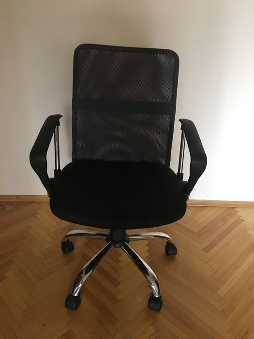 Крісло офісне black