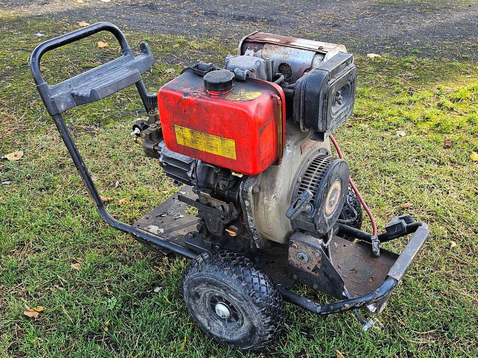 Karcher HD 1050D diesel silnik Yanmar spalinowy cena za 2 sztuki.