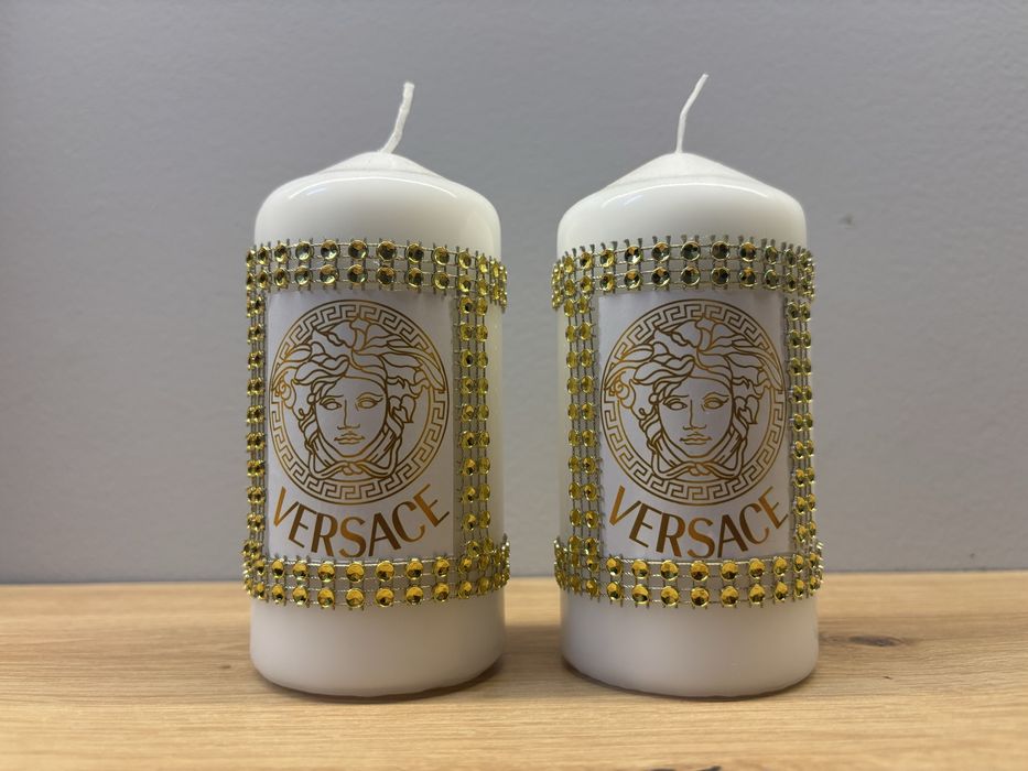 Zestaw dwóch świec Versace biało złote