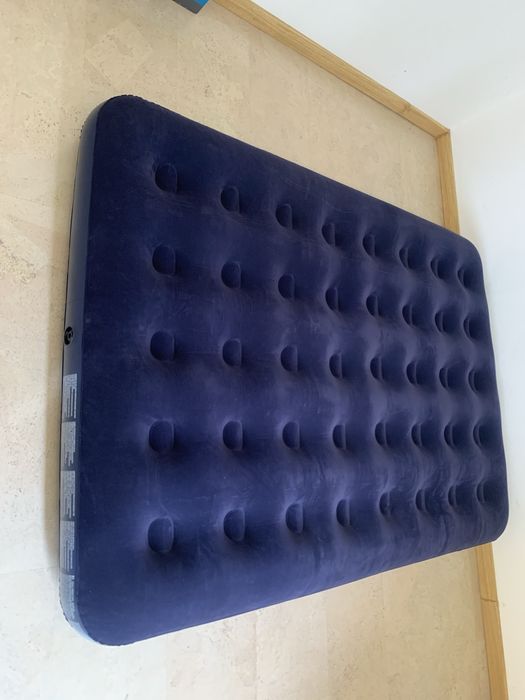 Colchão de ar com bomba de ar