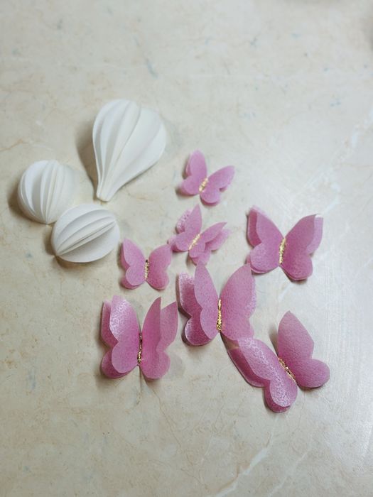 Декор на торт із вафельного папіру (вафельні квіти/метелики/сфери)