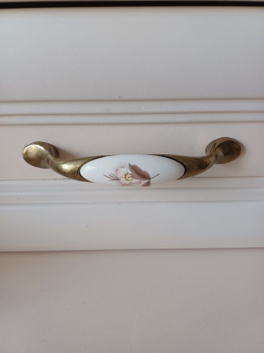 Комод. Великий, вмісткий . В гарному стані.