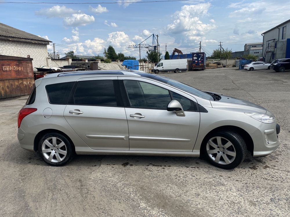 Peugeot 308 2008рік