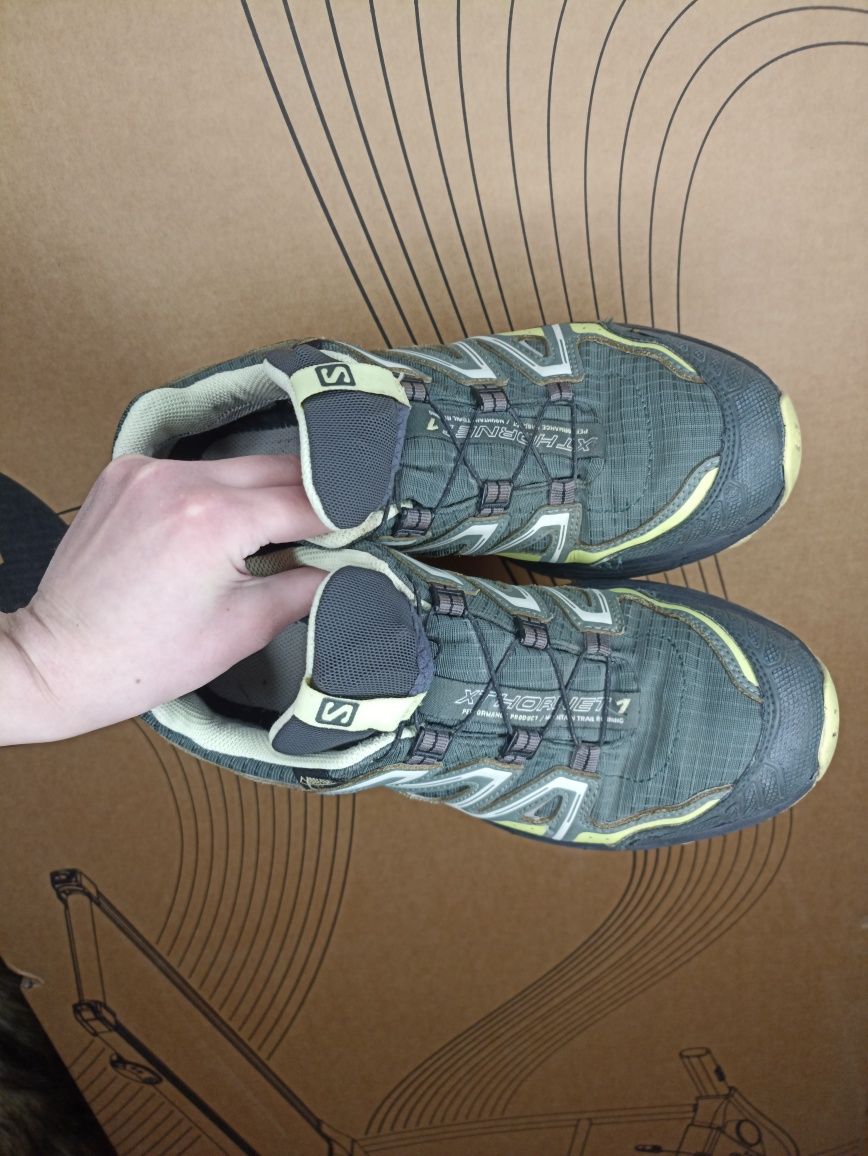 трекінгові кросівки Salomon gore tex