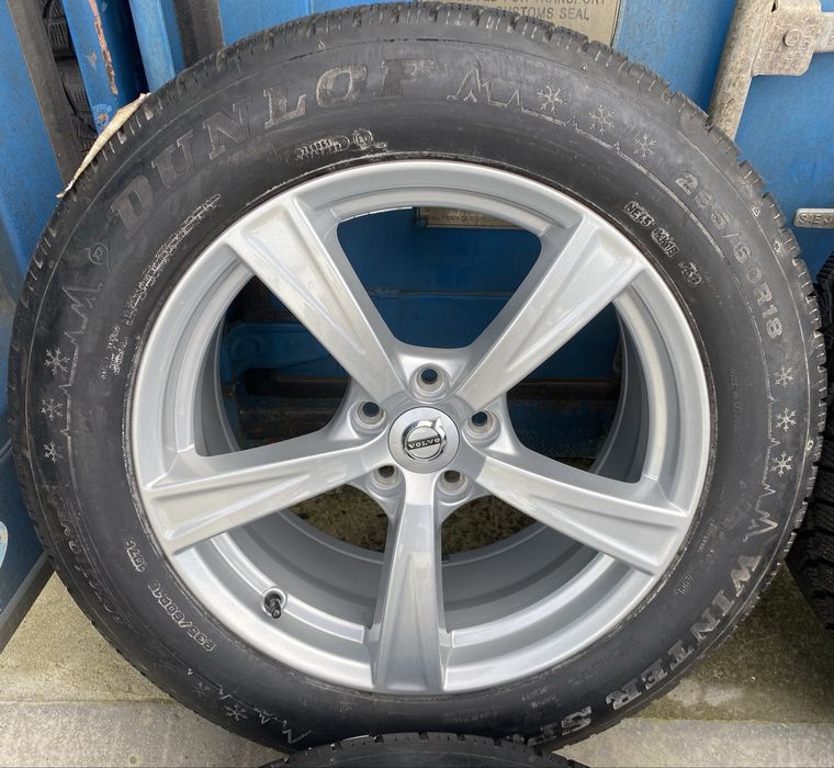 Alufelgi z oponami 235/60 R18 Volvo XC90 Felgi Opony zimowe 5x108