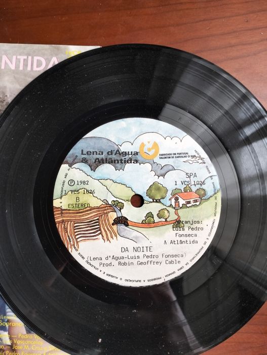 Single Lena D'Água & Atlântida