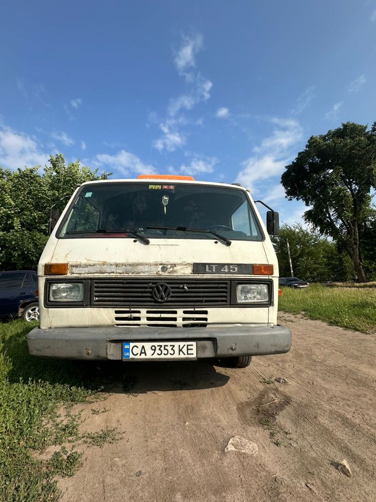 Евакуатор Volkswagen LT