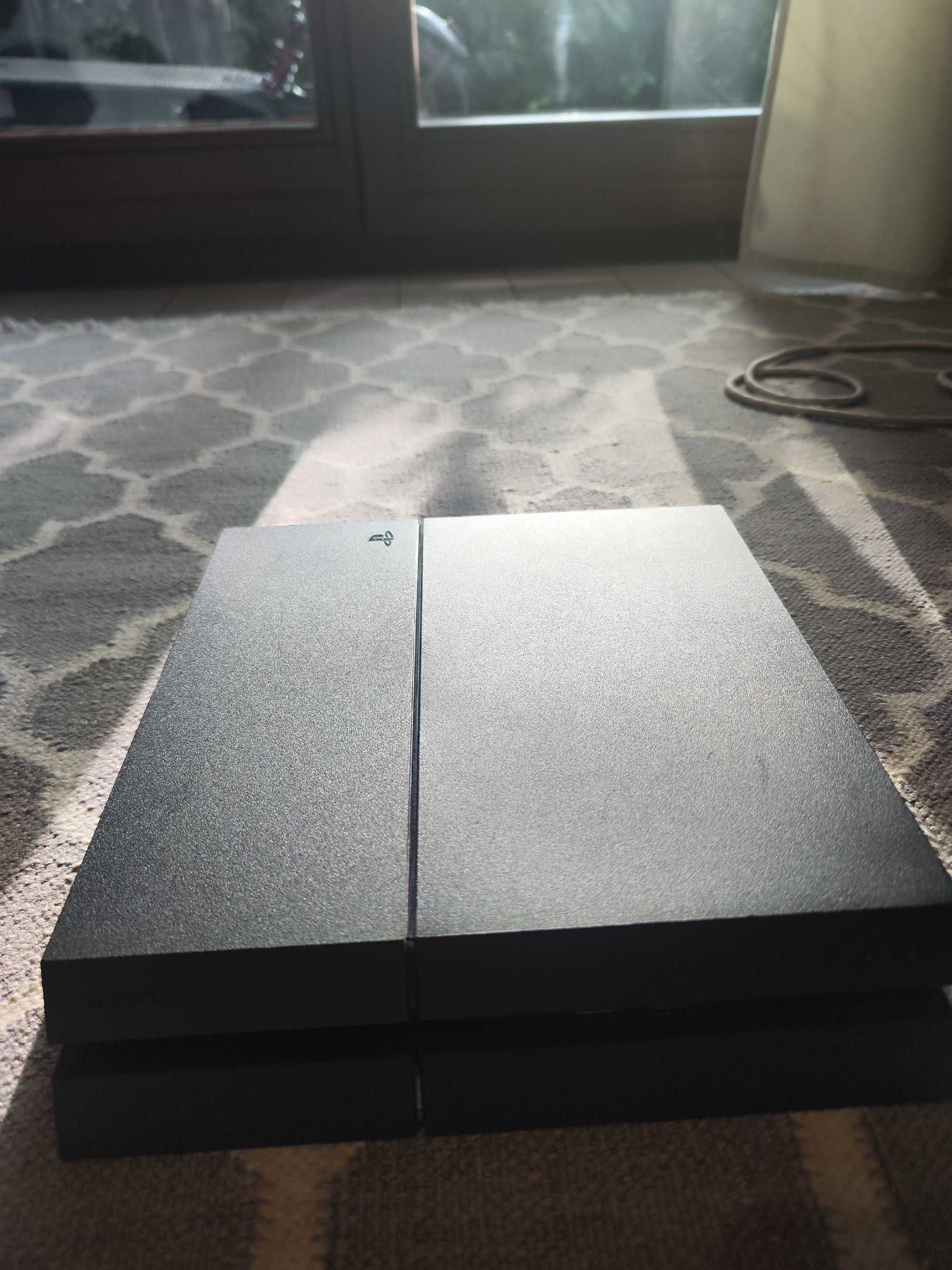 PlayStation 4 Fat +PAD