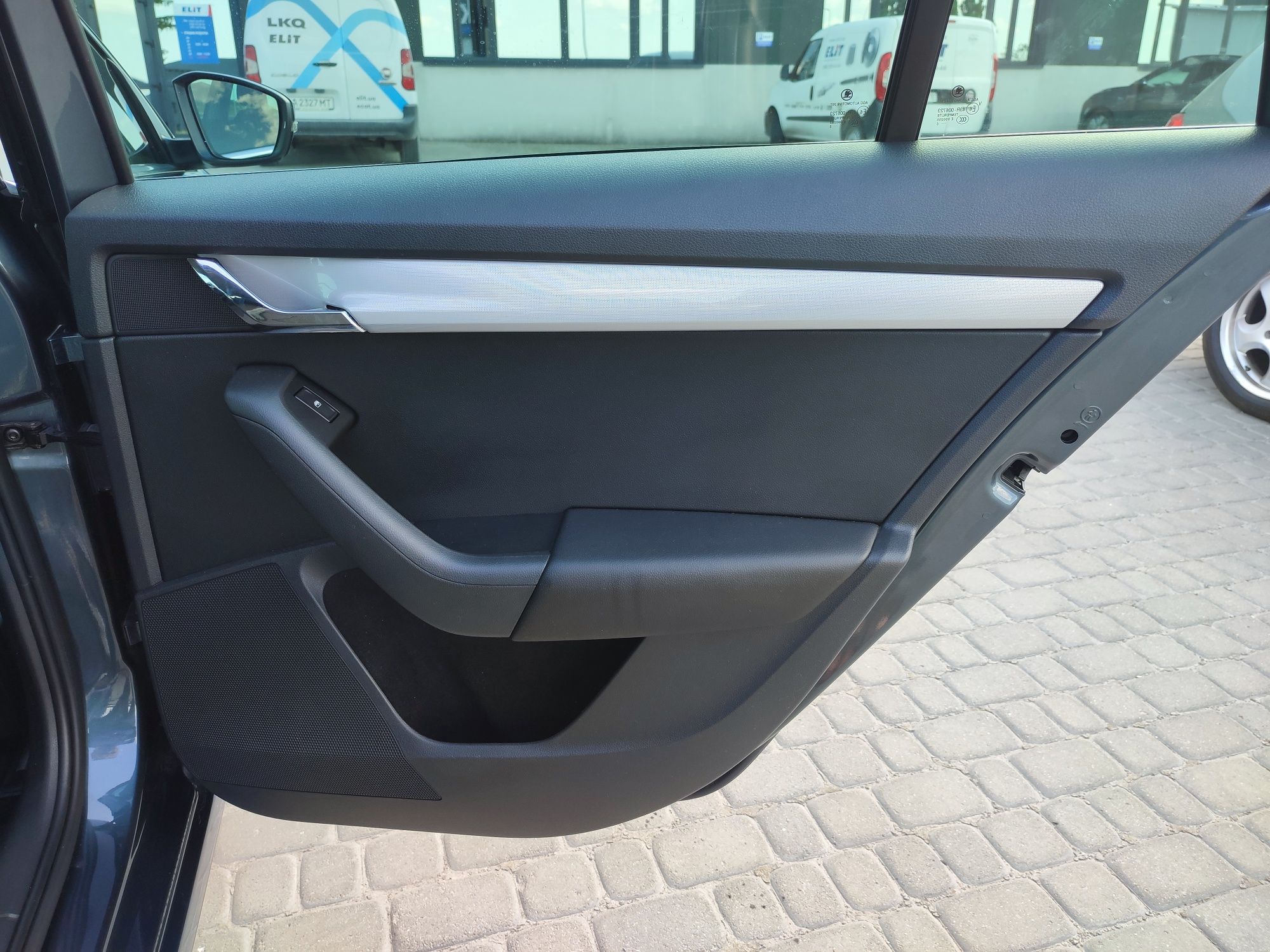 Skoda Octavia A7 2015 1.6 DSG