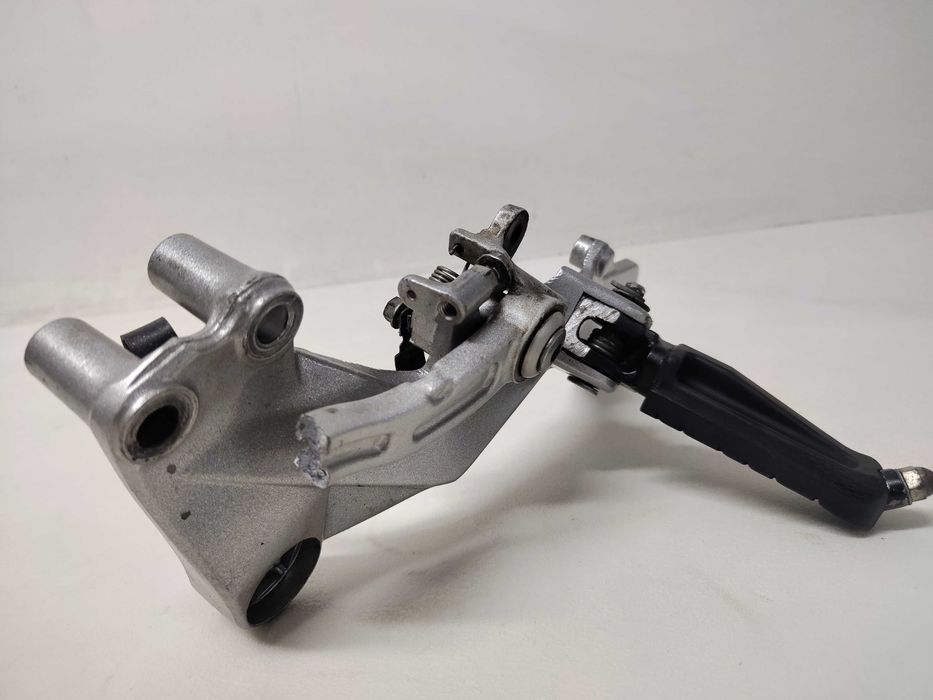 KTM DUKE 125 Set Podnóżek Prawy Kierowcy 11-16