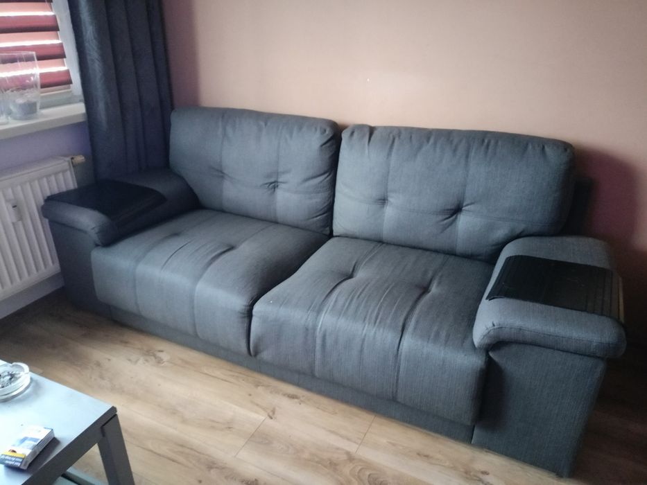 Sprzedam kanapę w dobrym stanie