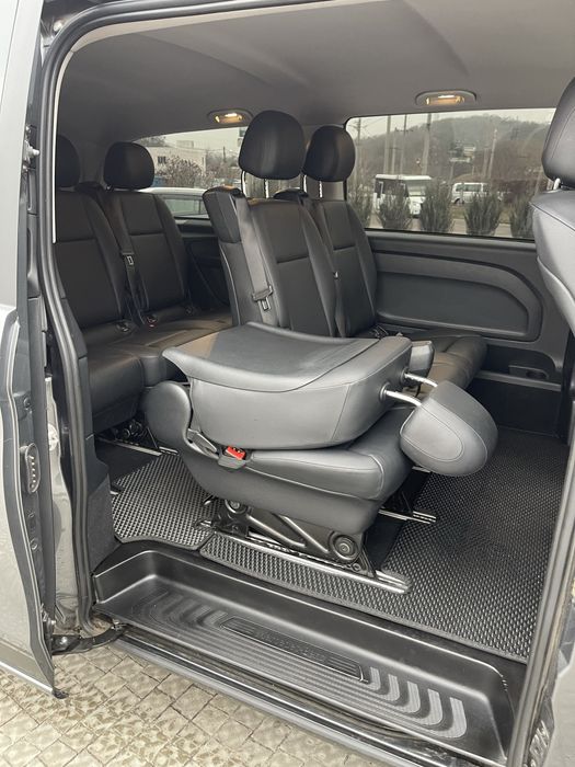 Mercedes Bito автомобіль