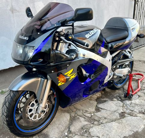 Suzuki GSX-R Srad 600 super stan (r6,cbr,zx6r,Gsxr,r1,fzs)