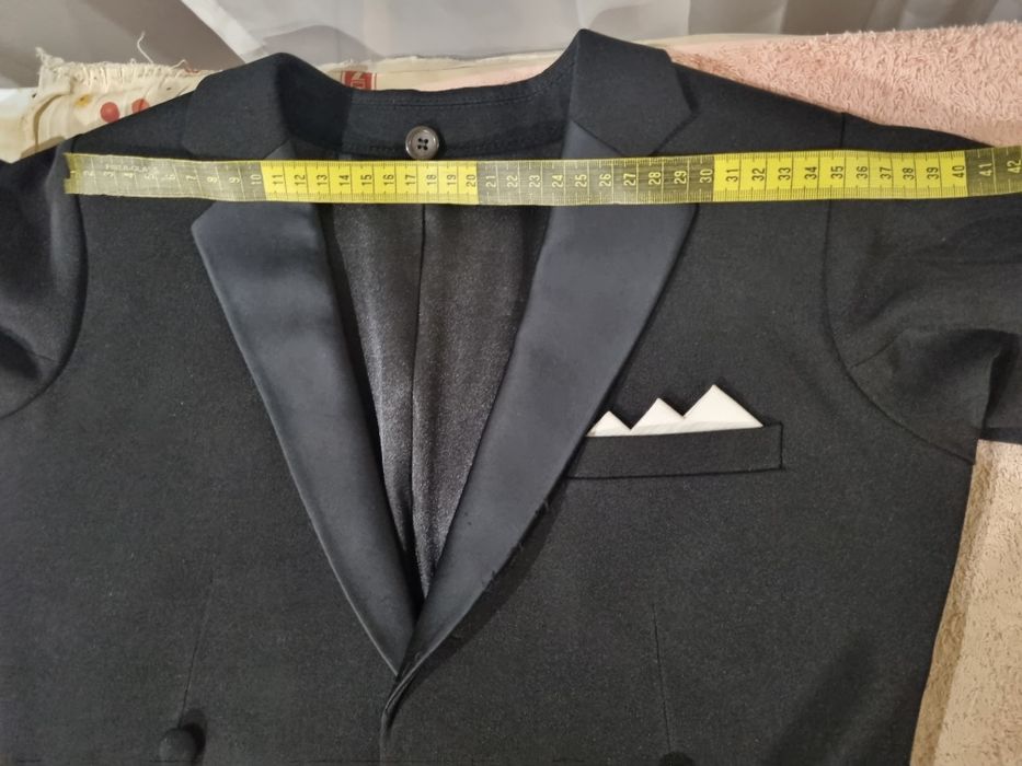 Продам фрак пошив RomanS. Повний комплект