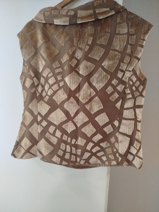 Blusa em tecido aveludado