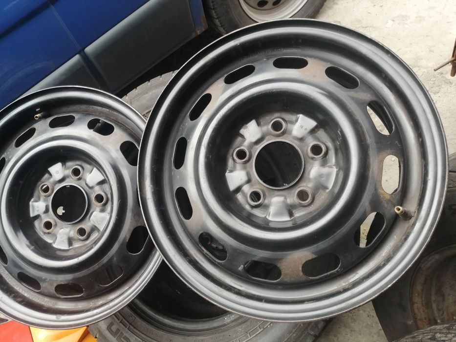 Продам диски 4х100 R15  5х114.3 С резиной