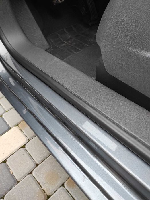 Продам автомобіль Volkswagen Touran 2004 року