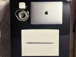 Macbook Air M1, 8GB / 256 GB, b. dobry stan, bateria 85%, pełny zestaw