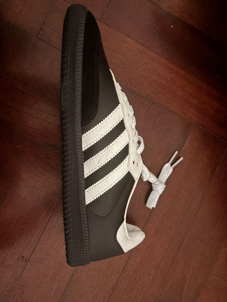 Adidas Samba Edição Limitada 75