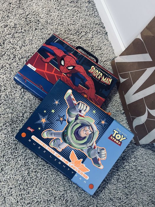 Teczki a4 spiderman toy story na plastyke plecak tornister