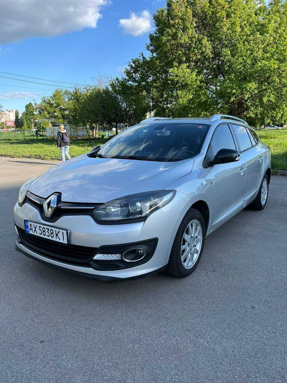 Продам Renault megane 3 2015 универсал 1,5 dci дизель