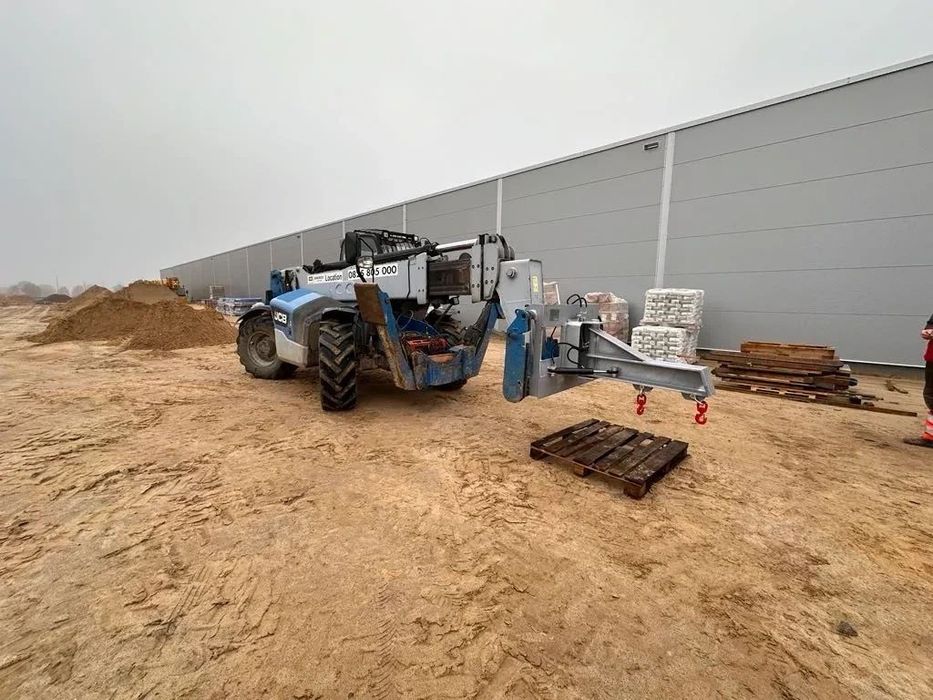 Manitou  Żuraw wysiegnik  manitou bobcat jcb merlo obrotnica dieci