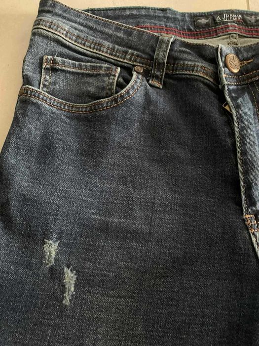 Spodnie dżinsowe męskie z przetarciami - Armani Jeans