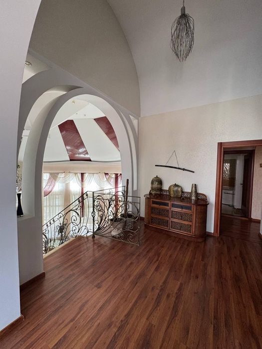 Розкішний будинок в Золотому Трикутнику (189-473)