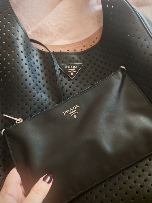 Bolsa Prada City Black Fori Leather Hobo