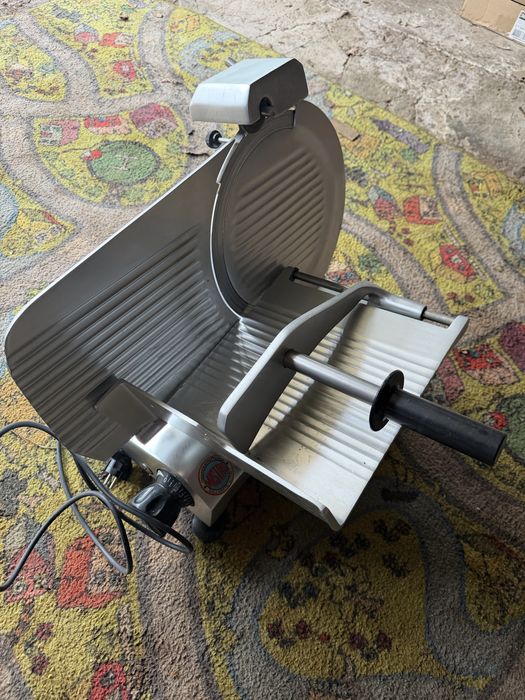 krajalnica mistro gs300