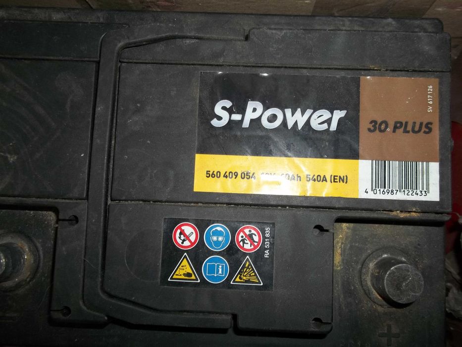 аккумулятор авто 60А (62А (12.9 вольт в спокойном